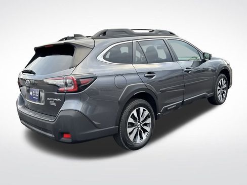 Used 2023 Subaru Outback Limited image 6