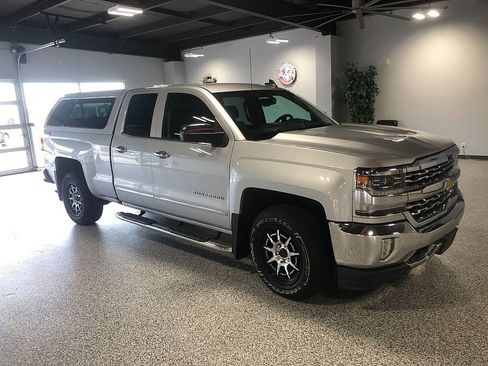 Used 2018 Chevrolet Silverado 1500 LTZ AWD/4WD image 6