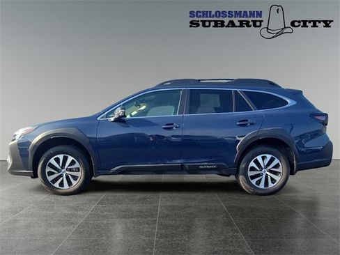Certified 2023 Subaru Outback Premium image 5