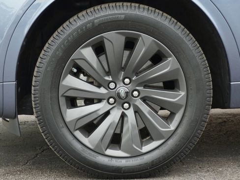 Used 2020 Land Rover Discovery Sport SE R-Dynamic AWD/4WD image 7