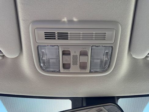 Used 2021 Honda HR-V EX image 27
