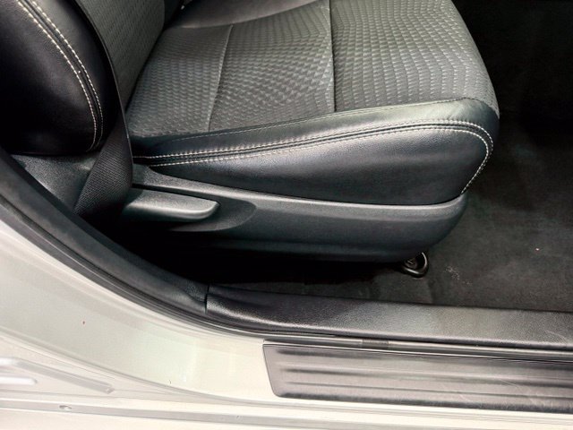 Used 2013 Toyota Camry SE FWD image 20