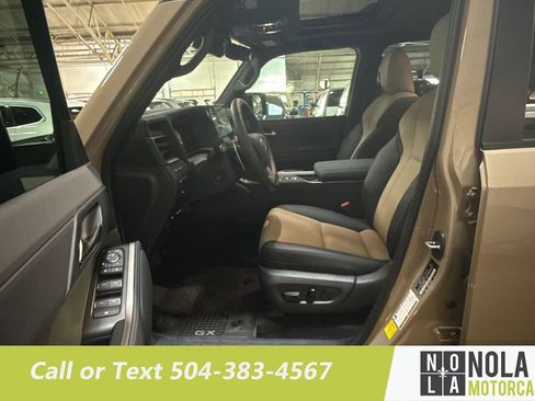 Used 2026 Lexus GX 550 AWD/4WD image 21