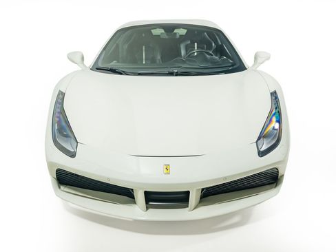 Used 2018 Ferrari 488 Spider RWD image 5