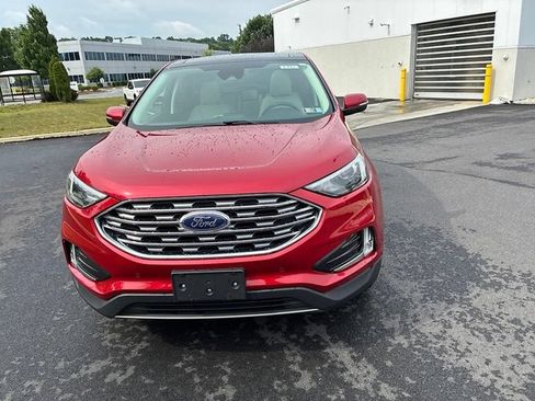 Used 2022 Ford Edge Titanium w/ Class II Trailer Tow Package AWD/4WD image 18