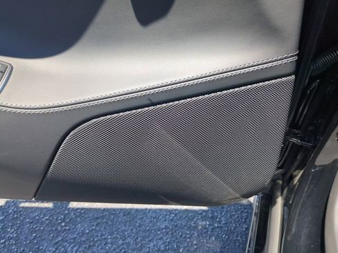 Used 2019 Tesla Model S Long Range AWD/4WD image 22