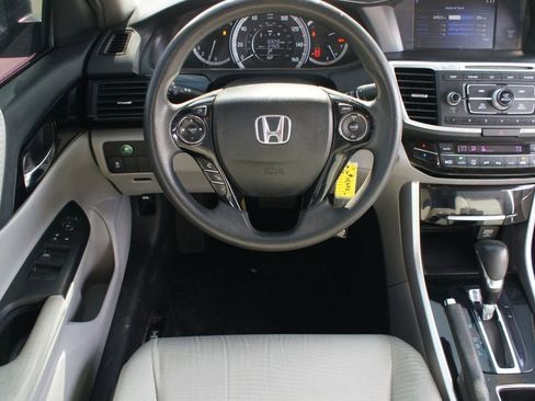 Used 2016 Honda Accord LX image 5