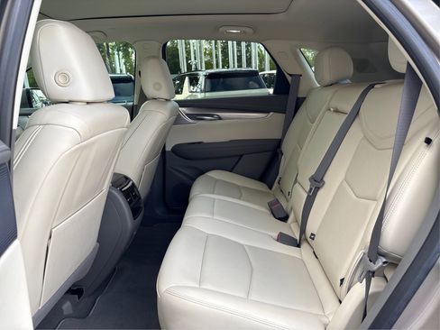 Used 2023 Cadillac XT5 Premium Luxury FWD image 10