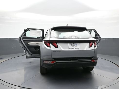 Used 2023 Hyundai Tucson SE image 46