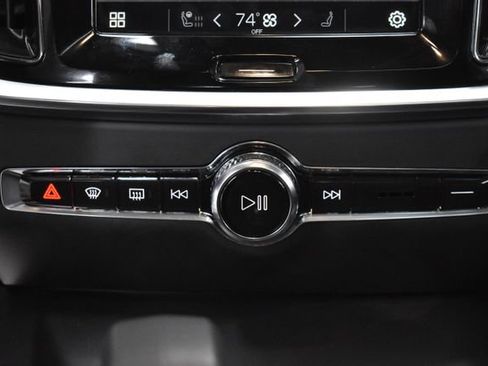 Used 2025 Volvo S60 B5 Core image 34