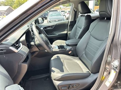 Used 2025 Toyota RAV4 XLE Premium w/ Weather Package AWD/4WD image 29
