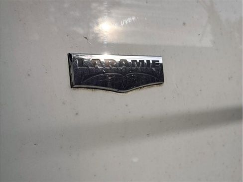 Used 2018 RAM 2500 Laramie AWD/4WD image 11