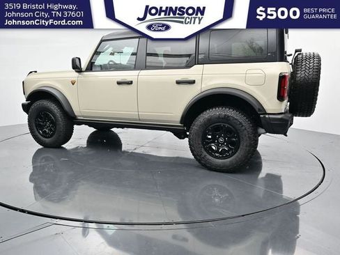 New 2026 Ford Bronco Badlands AWD/4WD image 8