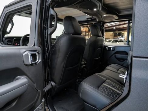 Used 2025 Jeep Gladiator Sport image 87