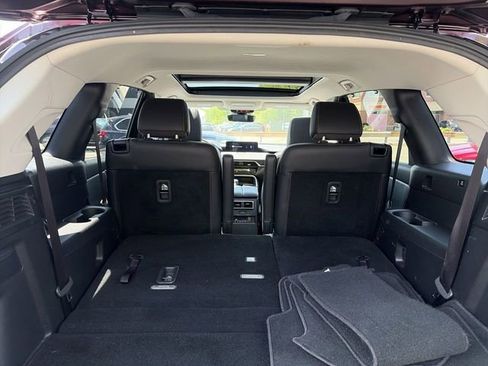 Used 2024 MAZDA CX-90 Plug-In Hybrid w/ Premium Pkg AWD/4WD image 24
