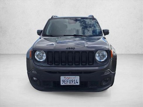 Used 2018 Jeep Renegade Altitude image 25