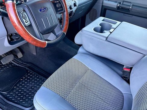 Used 2012 Ford F350 XLT w/ XLT Premium Pkg image 13