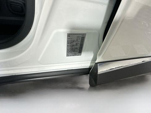 Used 2023 Nissan Murano SL w/ Cargo Package image 12