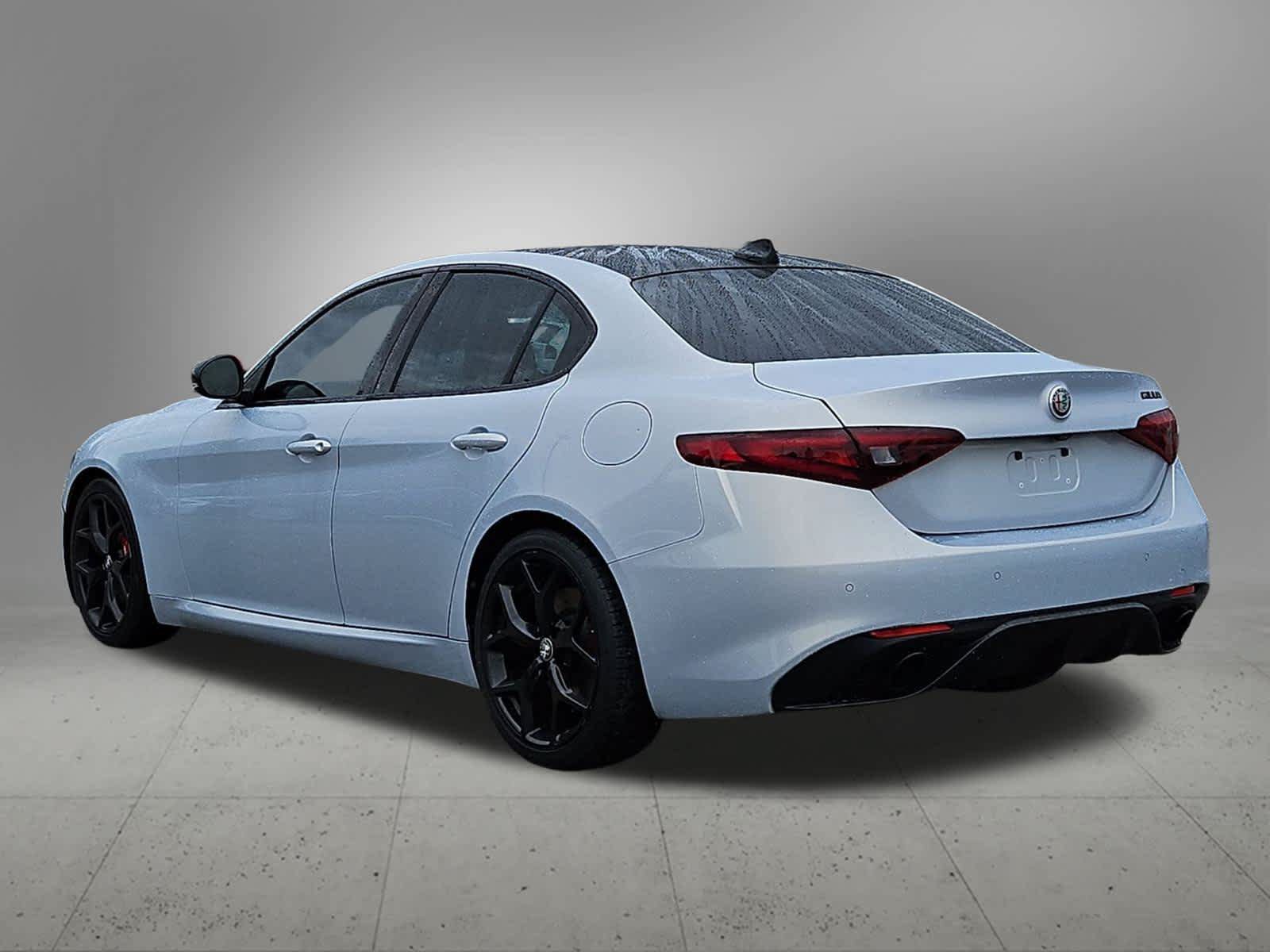 Used 2020 Alfa Romeo Giulia Ti Sport RWD image 4