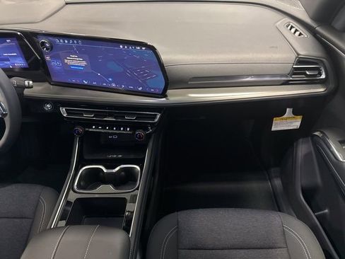 New 2026 Chevrolet Traverse LT FWD image 14