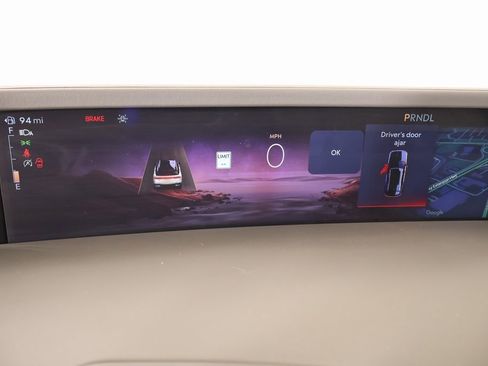 Used 2024 Lincoln Nautilus Premier w/ Equipment Group 102A image 4