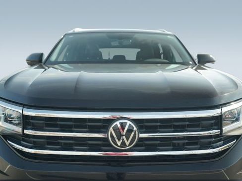 Used 2021 Volkswagen Atlas Cross Sport SE w/ Panoramic Sunroof Package image 36