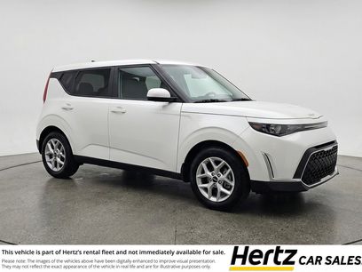 Used 2025 Kia Soul LX w/ LX Technology Package