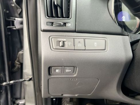 Used 2013 Hyundai Sonata SE w/ Navigation & Sunroof Pkg image 18