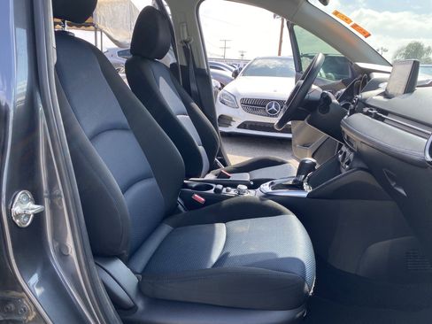 Used 2020 Toyota Yaris LE image 24