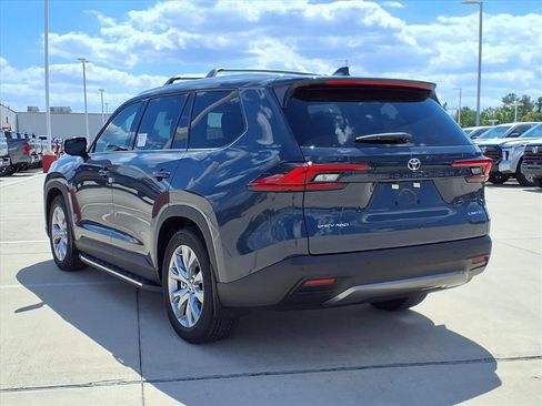 Used 2026 Toyota Grand Highlander Limited image 2