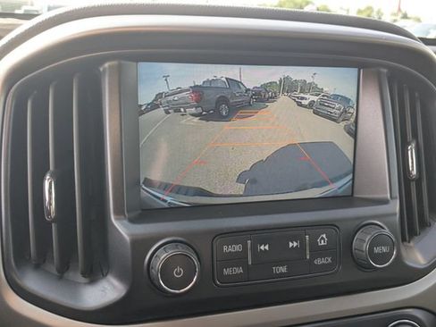 Used 2015 Chevrolet Colorado Z71 RWD image 17