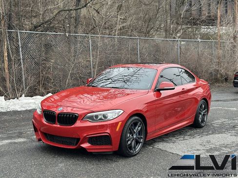 Used 2017 BMW M240i Coupe image 4