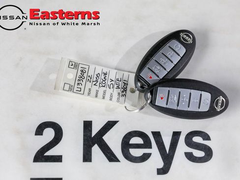 Used 2022 Nissan Rogue SV w/ SV Premium Package image 41