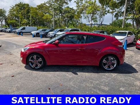 Used 2016 Hyundai Veloster w/ Option Group 02 FWD image 4