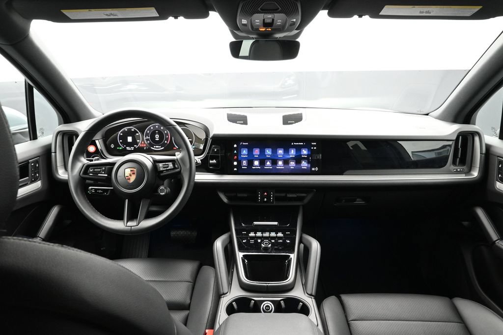 Certified 2026 Porsche Cayenne AWD/4WD image 18