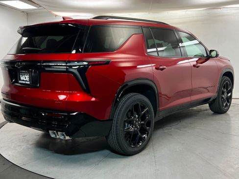 New 2026 Chevrolet Traverse RS w/ LPO, Floor Liner Package AWD/4WD image 6