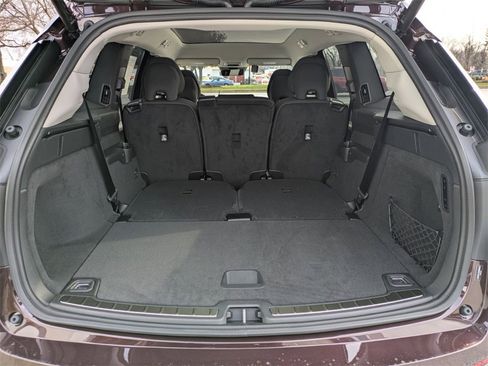 New 2025 Volvo EX90 Ultra image 13