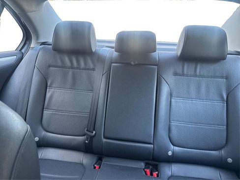 Used 2017 Volkswagen Jetta SE image 14