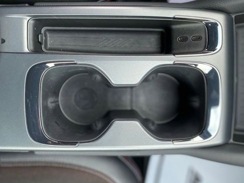 Used 2025 Chevrolet Equinox EV RS image 23