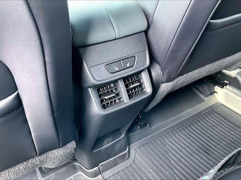 Used 2026 GMC Terrain AT4 w/ Convenience Package III AWD/4WD image 33
