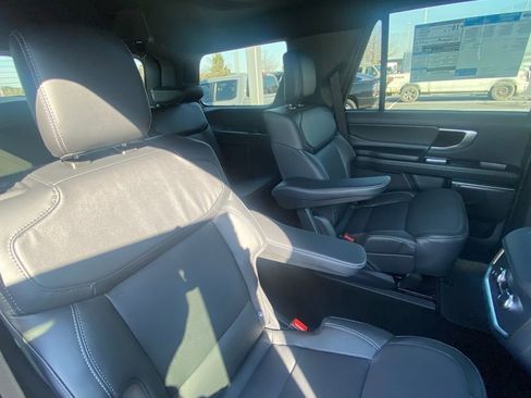 New 2026 Ford Expedition Platinum w/ Stealth Appearance Package image 35