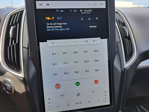 Used 2023 Ford Edge SEL image 10