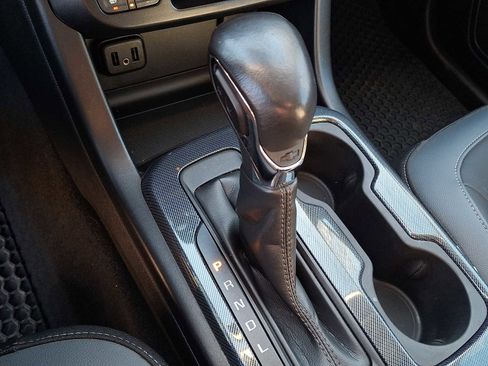 Used 2022 Chevrolet Colorado Z71 w/ Safety Package image 15