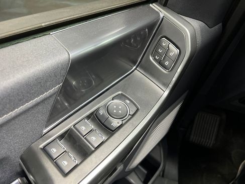Used 2023 Ford F150 Lariat w/ Equipment Group 502A High AWD/4WD image 20