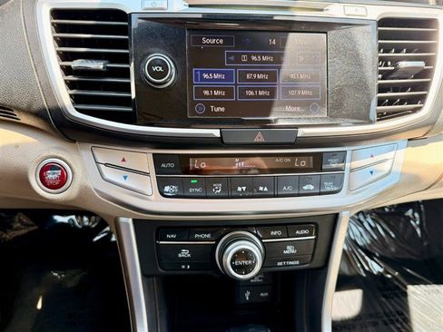 Used 2015 Honda Accord EX-L image 17