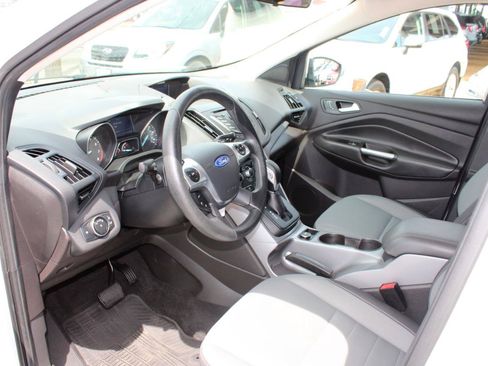 Used 2015 Ford Escape SE FWD image 12