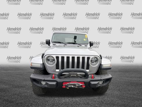 Used 2018 Jeep Wrangler Unlimited Sahara image 3