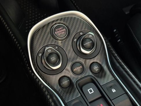 Used 2019 McLaren 570S Spider image 67