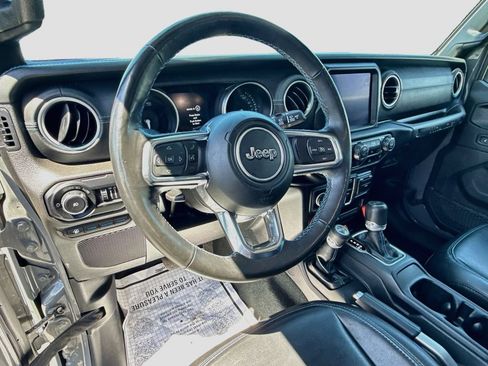 Used 2022 Jeep Wrangler Unlimited Rubicon 4xe w/ Cold Weather Group AWD/4WD image 12
