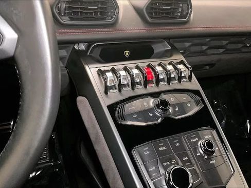 Used 2017 Lamborghini Huracan LP 580-2 RWD image 8